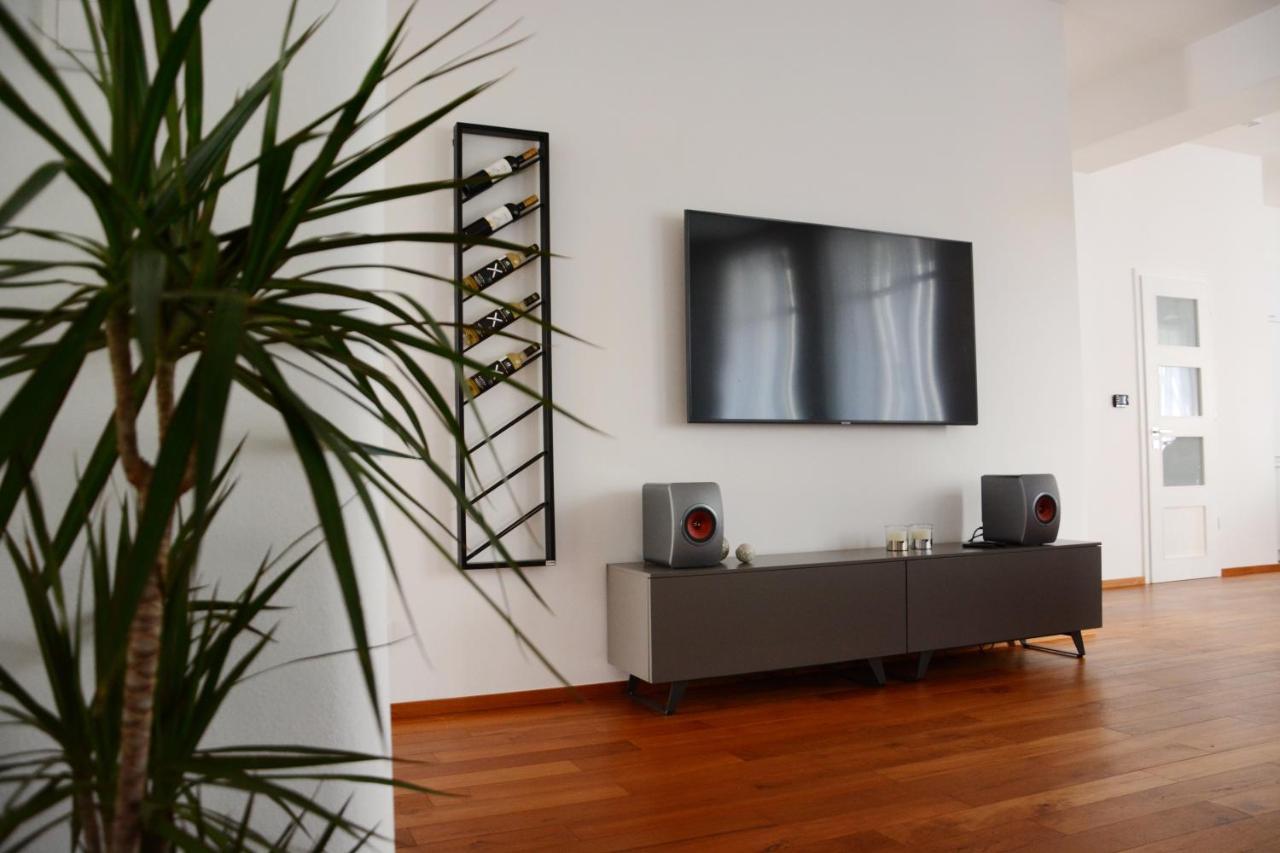 Premium Apartment Near Banska Bystrica Square With Two Big Bedrooms Exterior foto
