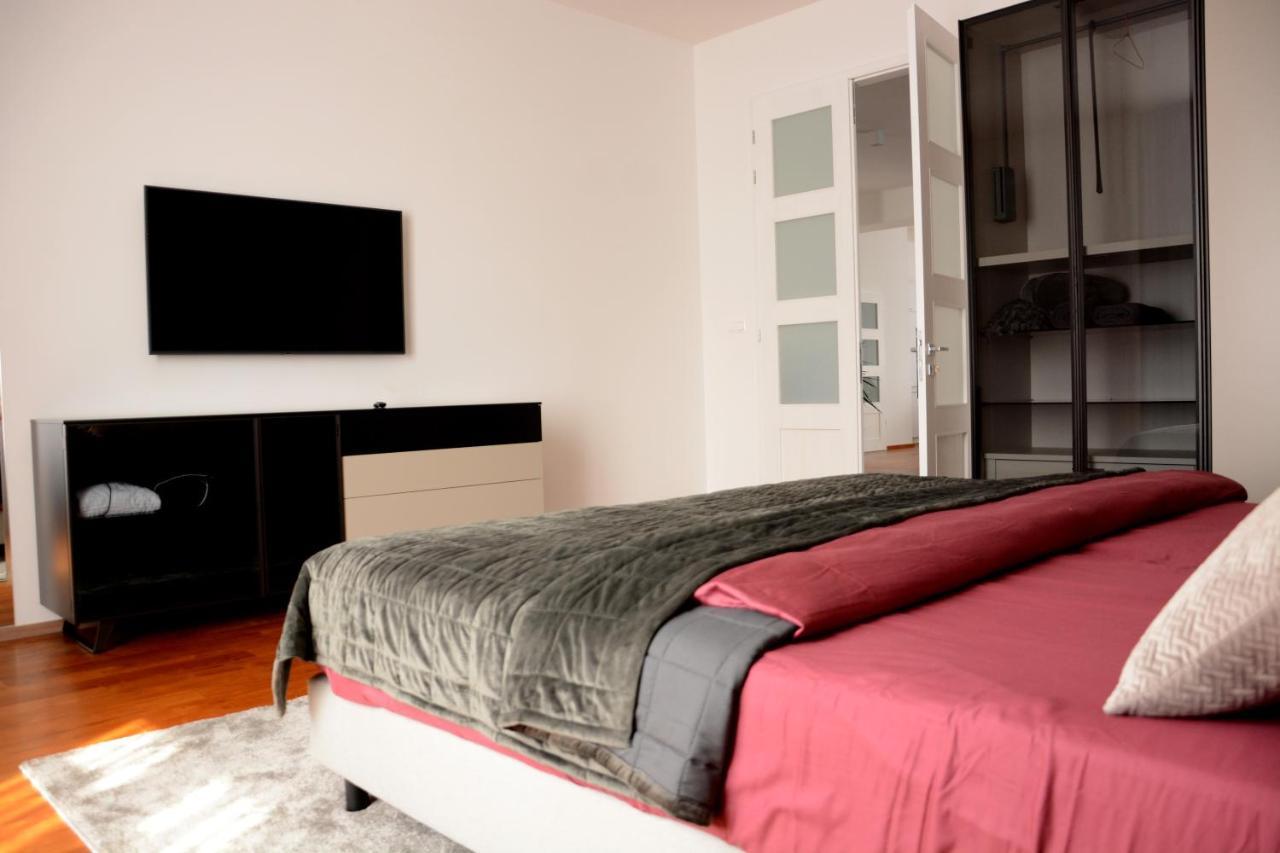 Premium Apartment Near Banska Bystrica Square With Two Big Bedrooms Exterior foto